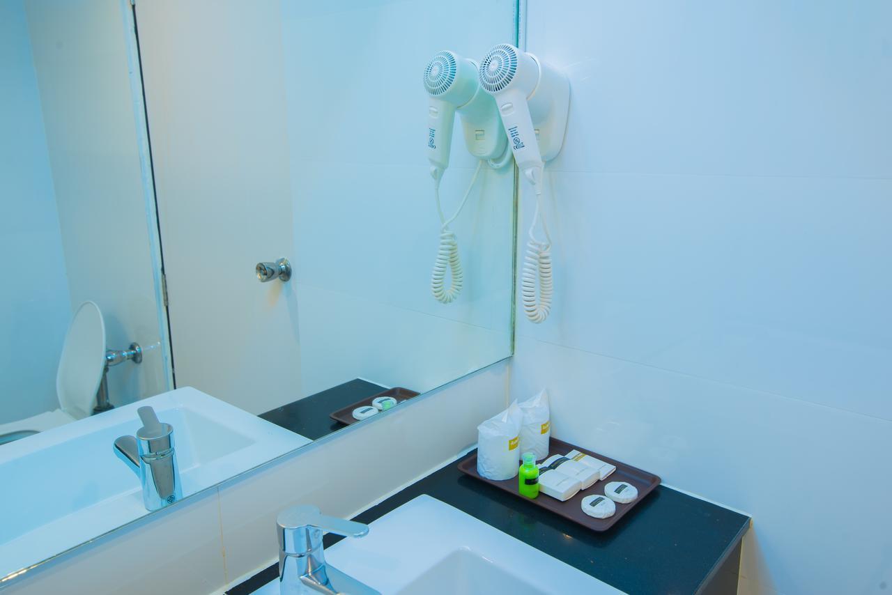 Asawann Hotel Nong Khai Bagian luar foto